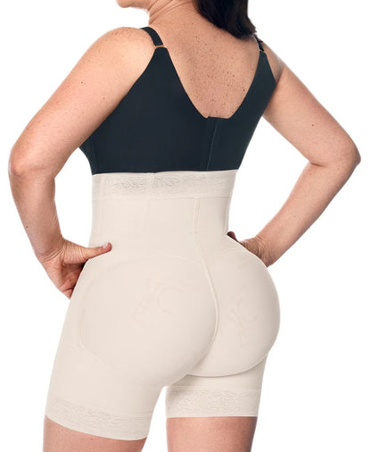 Short media pierna gluteos cubiertos beige (Ref. O-070)